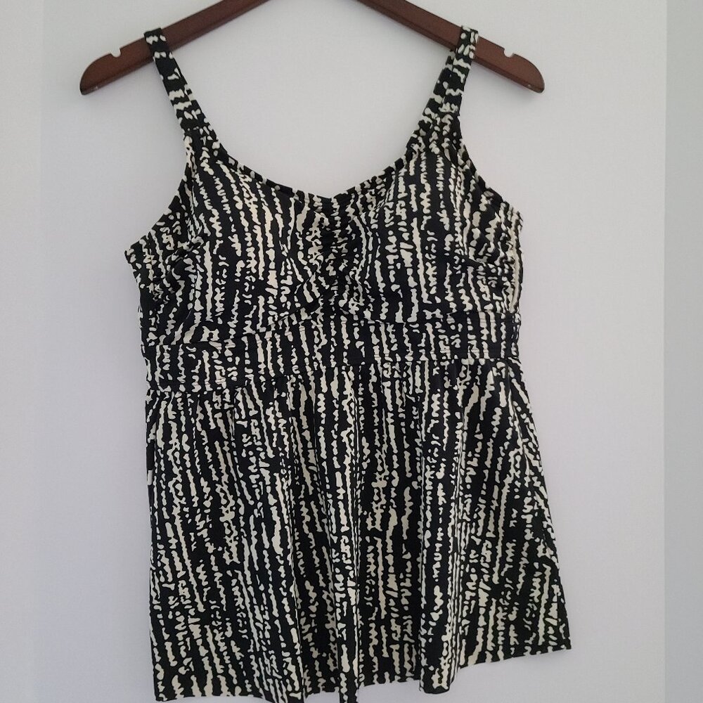 KONA SOL BLACK /WHITE GRAPHIC TANKINI TOP -ADJUSTABLE STRAPS -SIZE X (14)-NWT